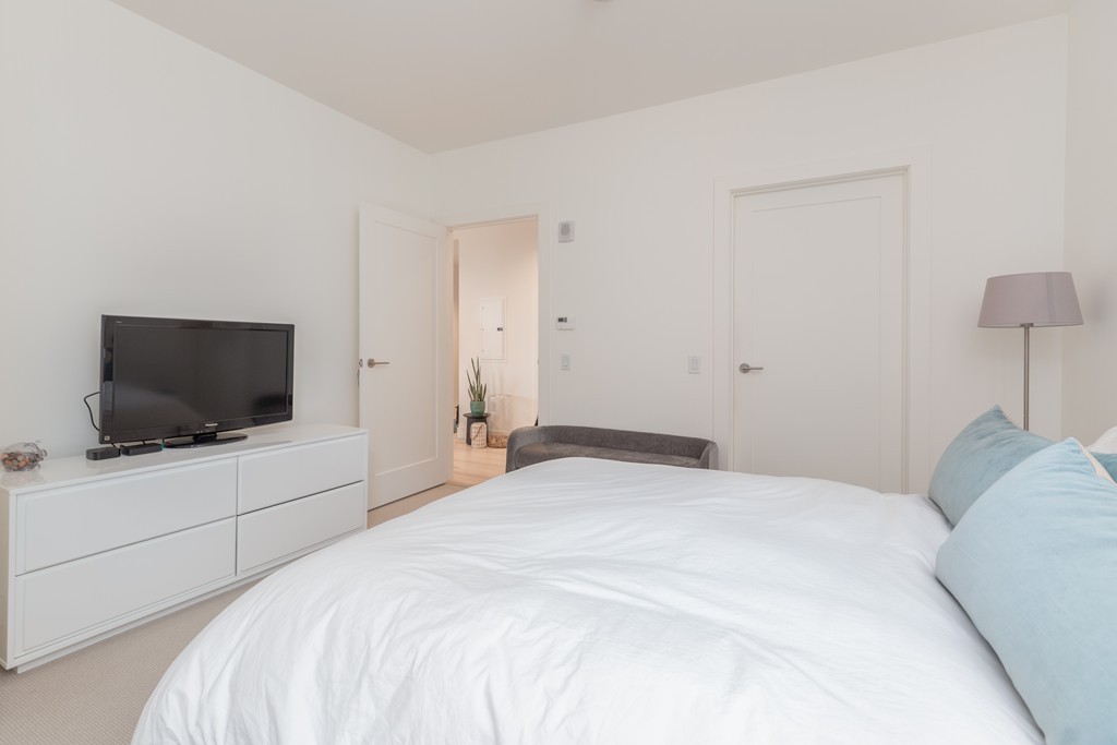 32 Traveler Street, Unit 601 Boston, MA 02118 - Photo 8 of 25