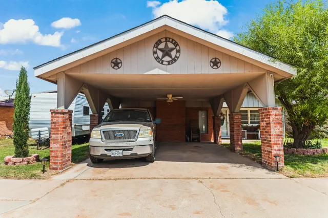 $234,900 | 314 North Soland Avenue, Denver City, TX 79323