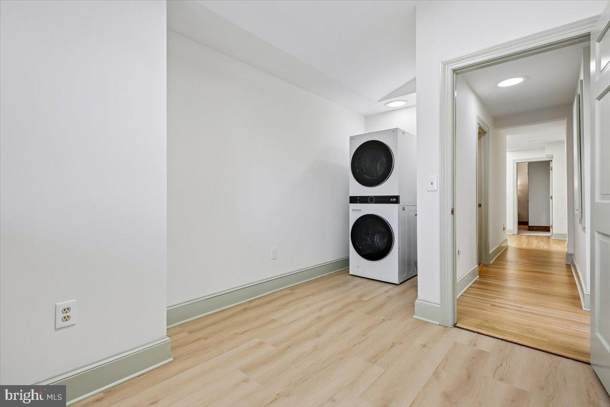 6317 Poe Road Bethesda, MD 20817 - Photo 33 of 43 wooden floor in a gallery