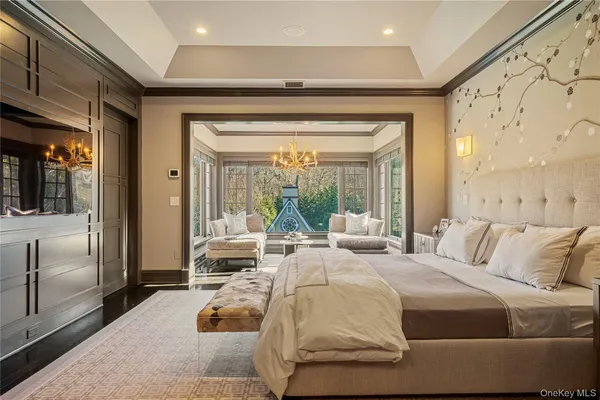 $5,699,000 | 8 Serenite Lane, Muttontown, NY 11791