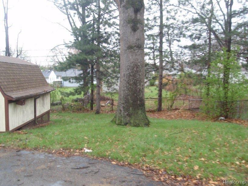 15670 Beech Daly Road Taylor, MI 48180 - Photo 3 of 11 P4122535