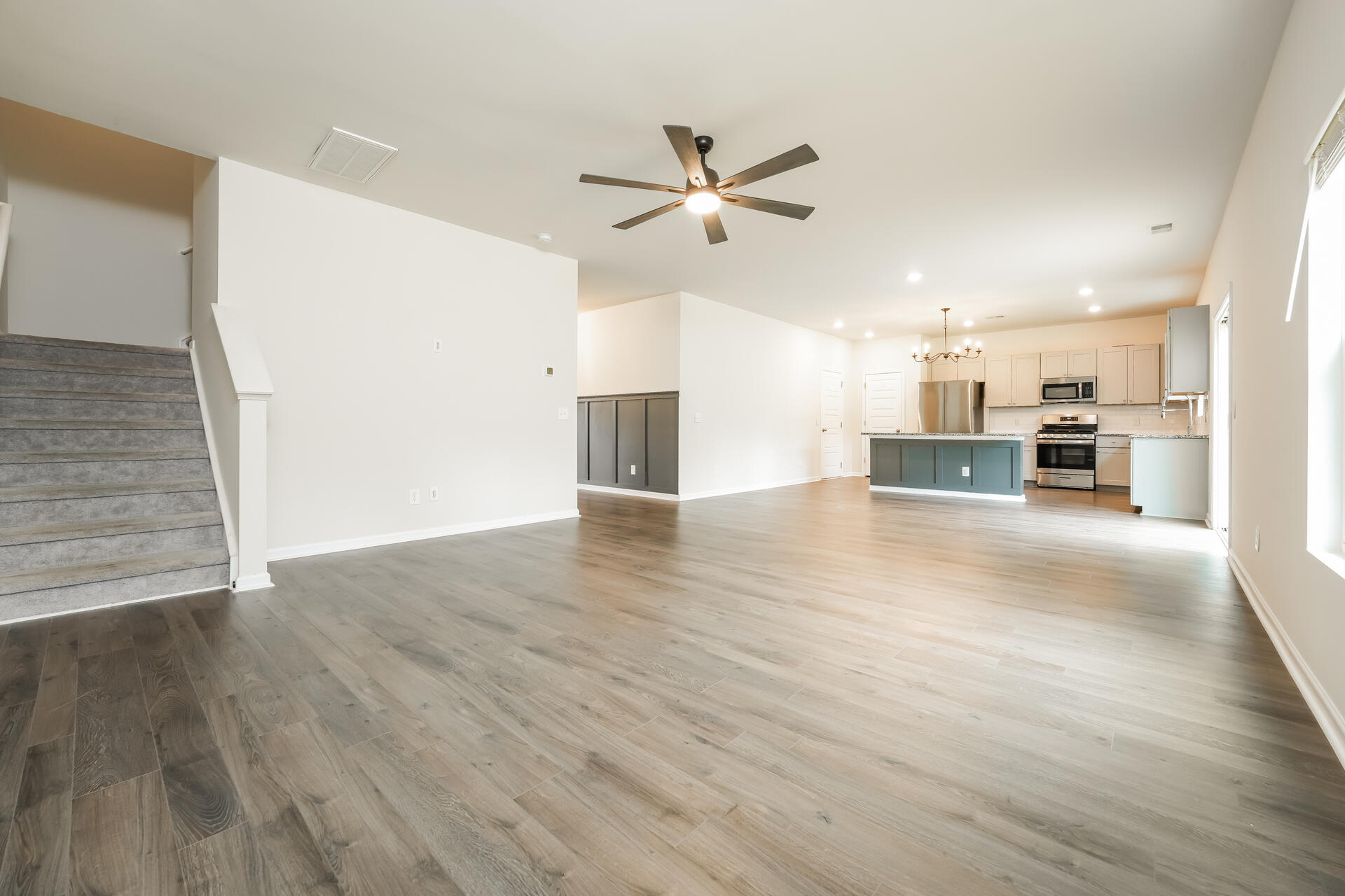 299 Firewheel Court Summerville, SC 29486 - Photo 3 of 20
