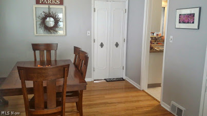 4036 Charlton Road Cleveland, OH 44121 - Photo 5 of 25 Formal Dining Room