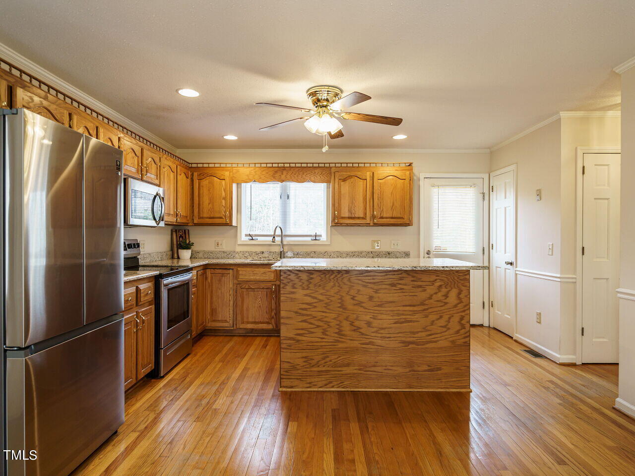 409 Laws Road Sanford, NC 27332 - Photo 13 of 32 013-1280x960-kitchen