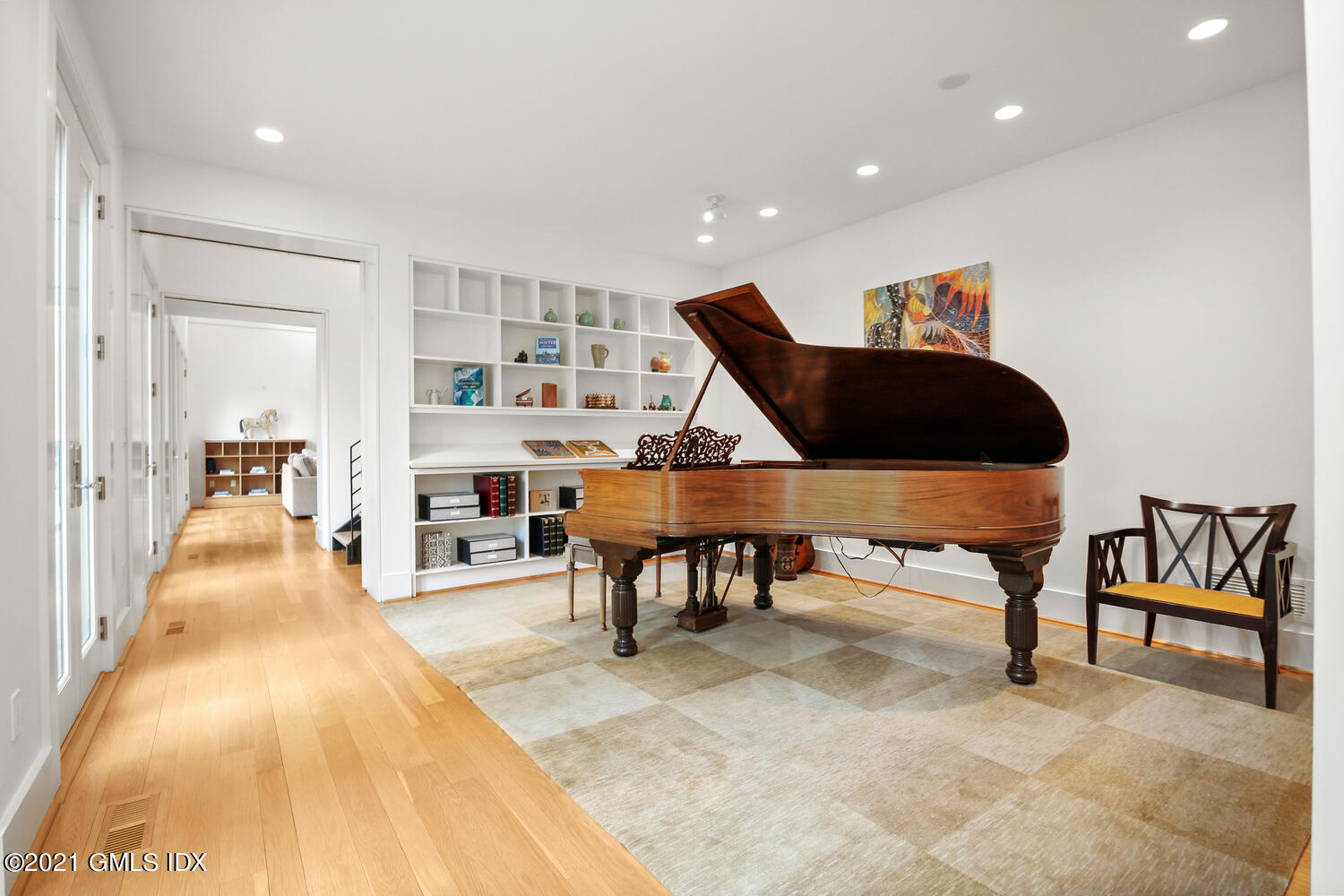 665 River Rd Cos Cob CT 06807-large-021-