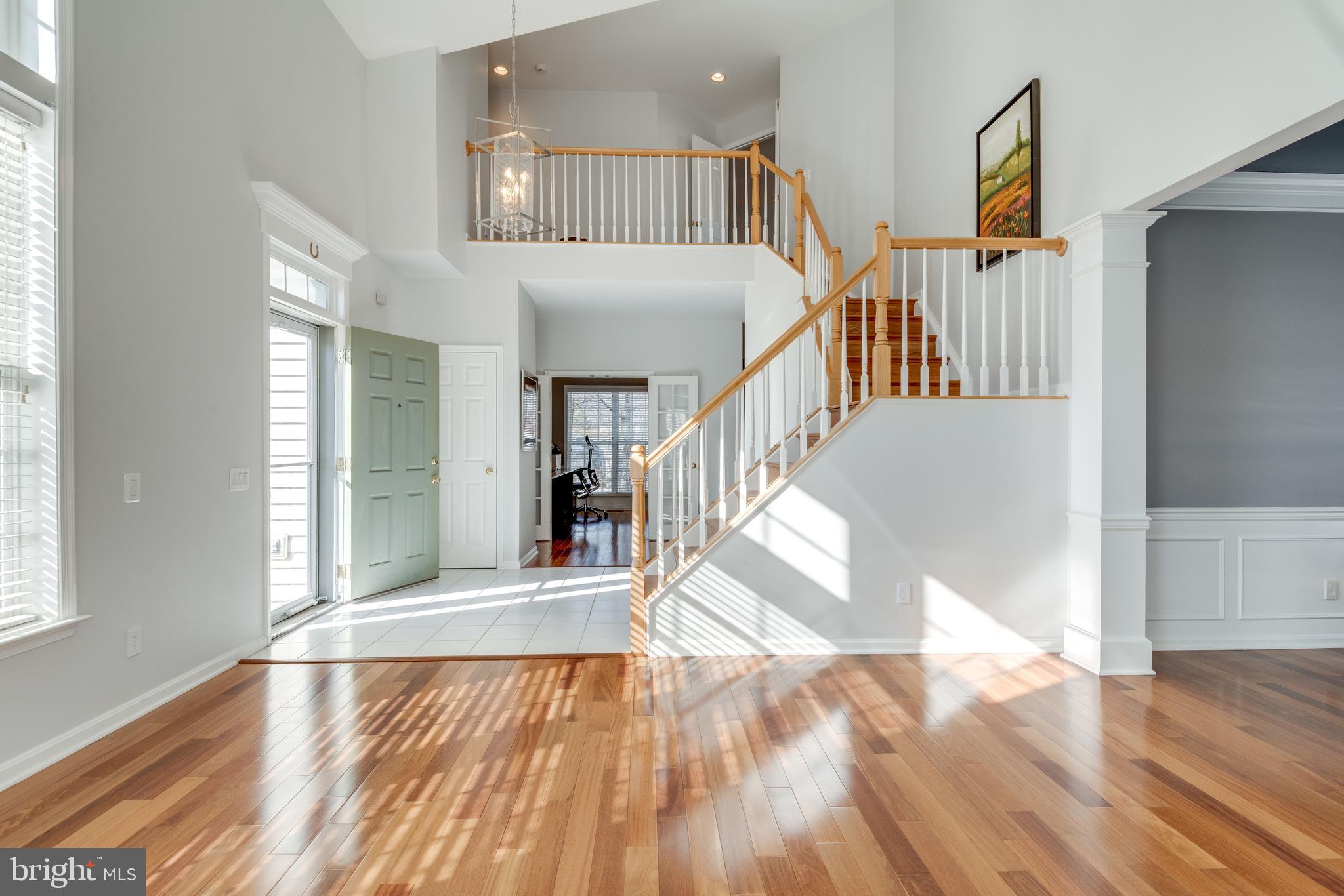 12368 Brown Fox Way Reston, VA 20191 - Photo 6 of 67 Living Room with Gleaming Hardwood Floors