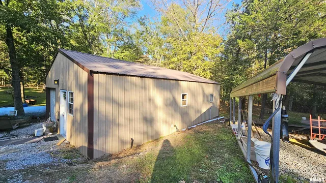 $190,000 | 526 Power Plant Road, Marion, IL 62959