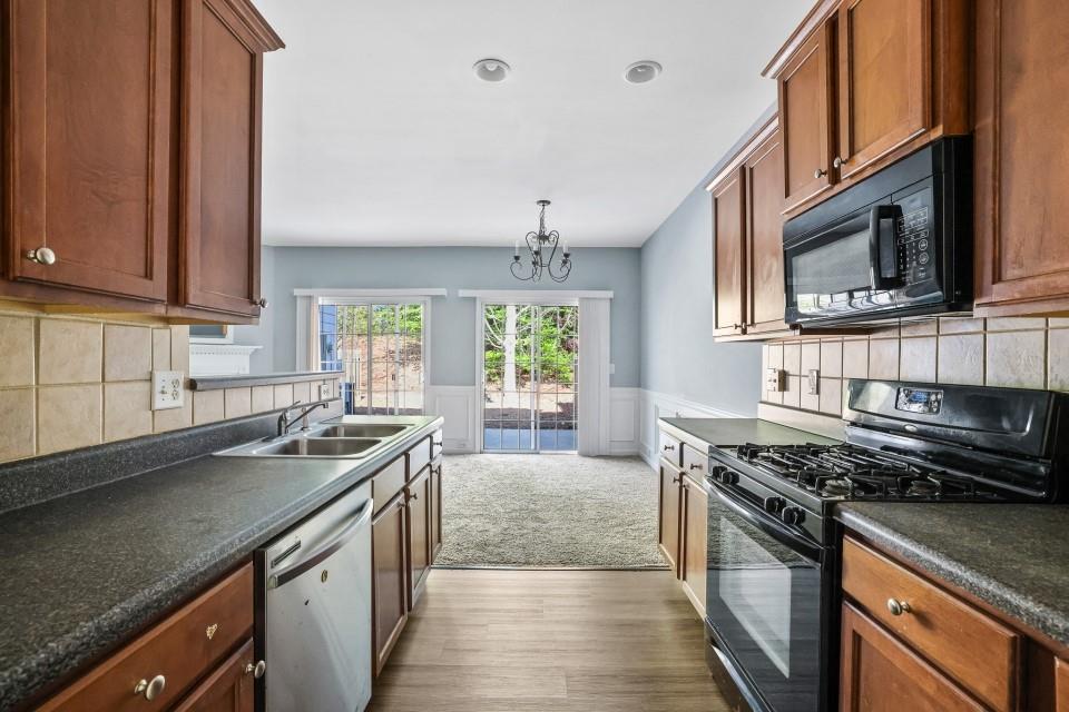 2872 Cross Creek Court Cumming, GA 30040 - Photo 3 of 10