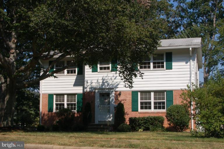 6305 Wayles Street Springfield, VA 22150 - Photo 1 of 14 Exterior (Main)