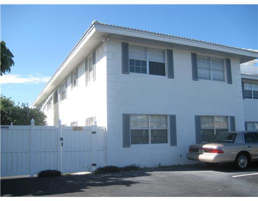 298 Southwest 6th Street, Unit 101 Boca Raton, FL 33432 - Photo 1 of 8 Primary Photo
