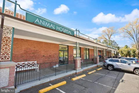 $1,249,000 | 8510 Camden Street, Alexandria, VA 22308
