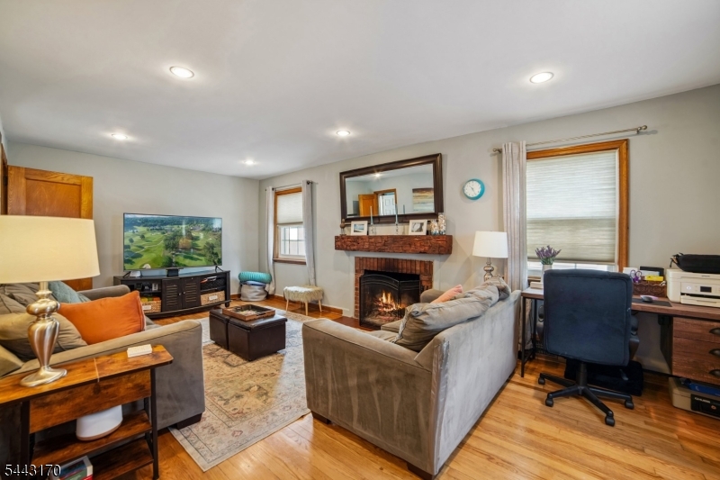 661 Palisade Road Union, NJ 07083 - Photo 3 of 41