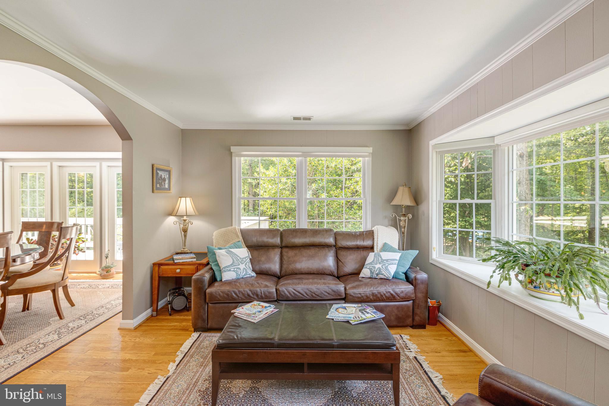 2408 Old Trace Lane Reston, VA 20191 - Photo 18 of 45 Family room with large windows and natural lights