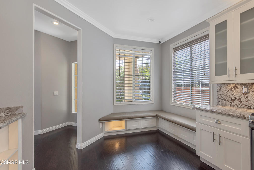 869 Aloe Lane Simi Valley, CA 93065 - Photo 11 of 31 a view of an empty room with a window