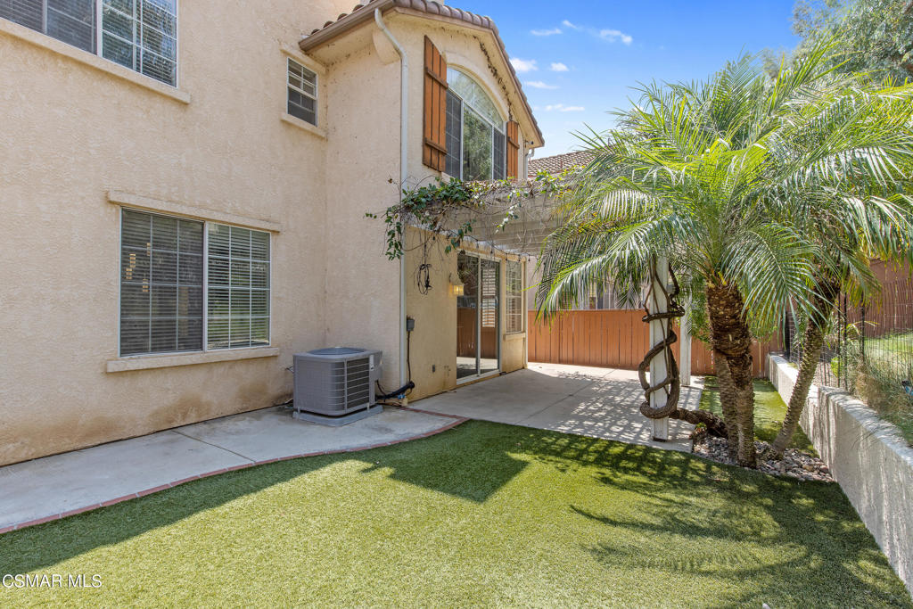 869 Aloe Lane Simi Valley, CA 93065 - Photo 29 of 31 a house view with a outdoor space