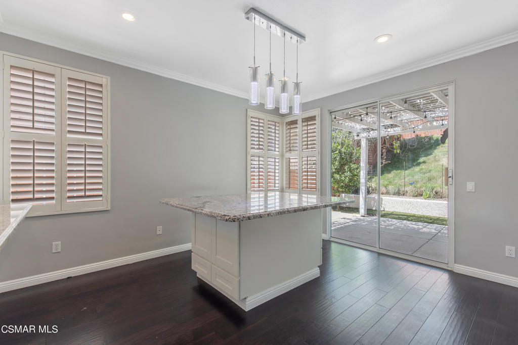 869 Aloe Lane Simi Valley, CA 93065 - Photo 10 of 31 a living room with a large window