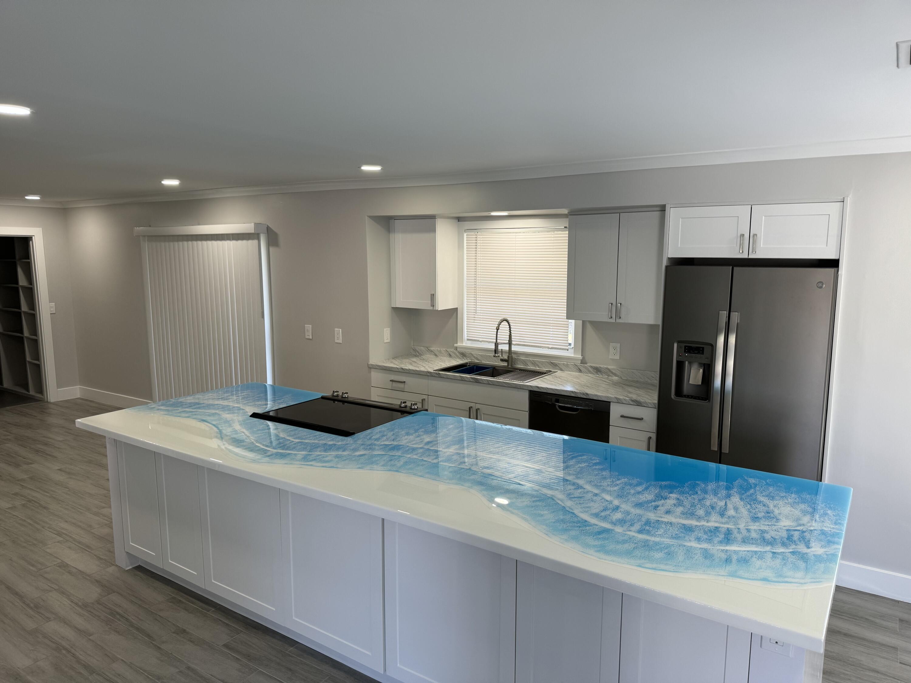 202 Windsor Road West Jupiter, FL 33469 - Photo 3 of 27 Kitchen