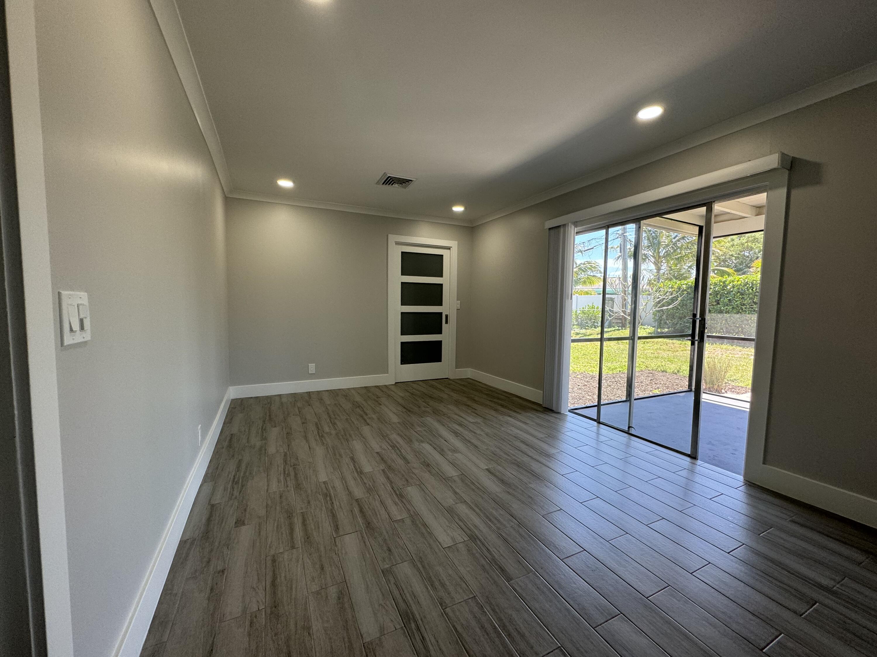 202 Windsor Road West Jupiter, FL 33469 - Photo 8 of 27 Dining Room