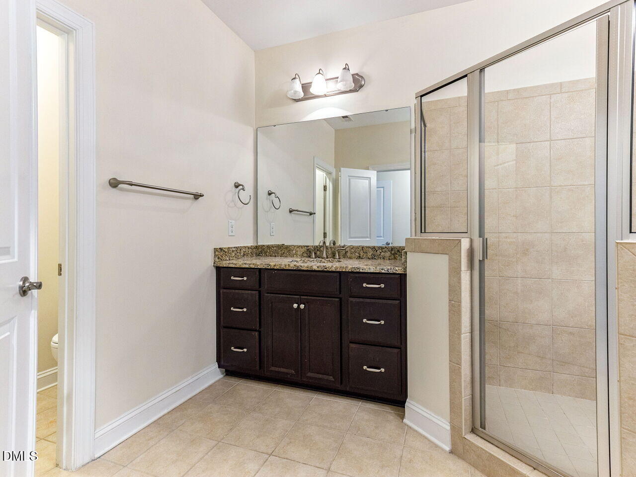 3602 Winifred Way Raleigh, NC 27609 - Photo 22 of 32 022-1280x960-main-bedroom-bath