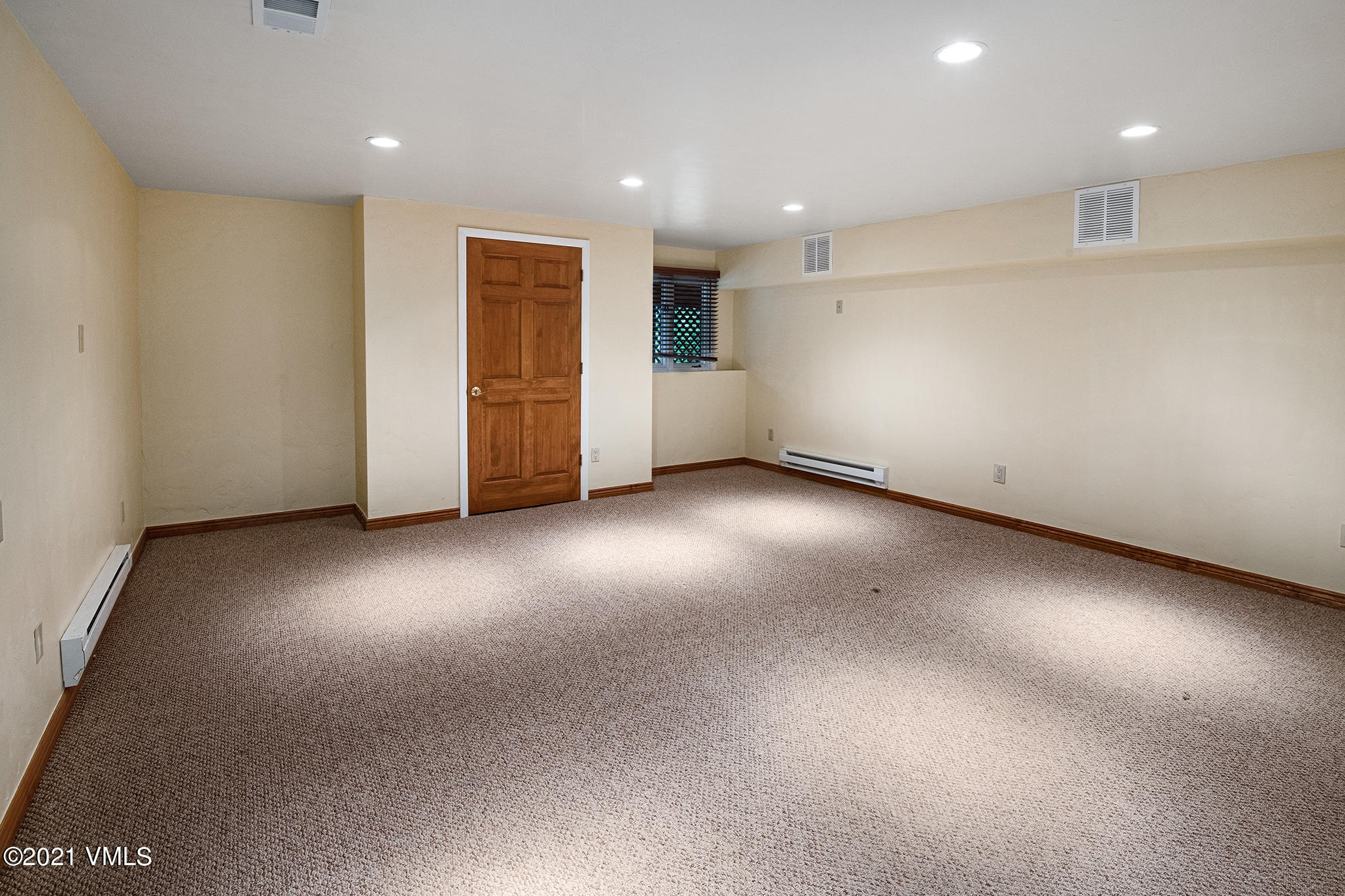 683 Eagle Crest Road Edwards, CO 81632 - Photo 33 of 47 a view of empty room