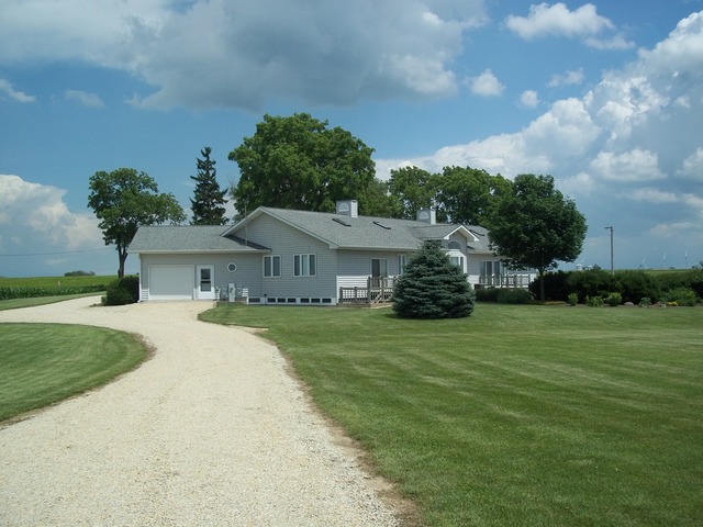 2037 Locust Road Steward, IL 60553 - Photo 16 of 24