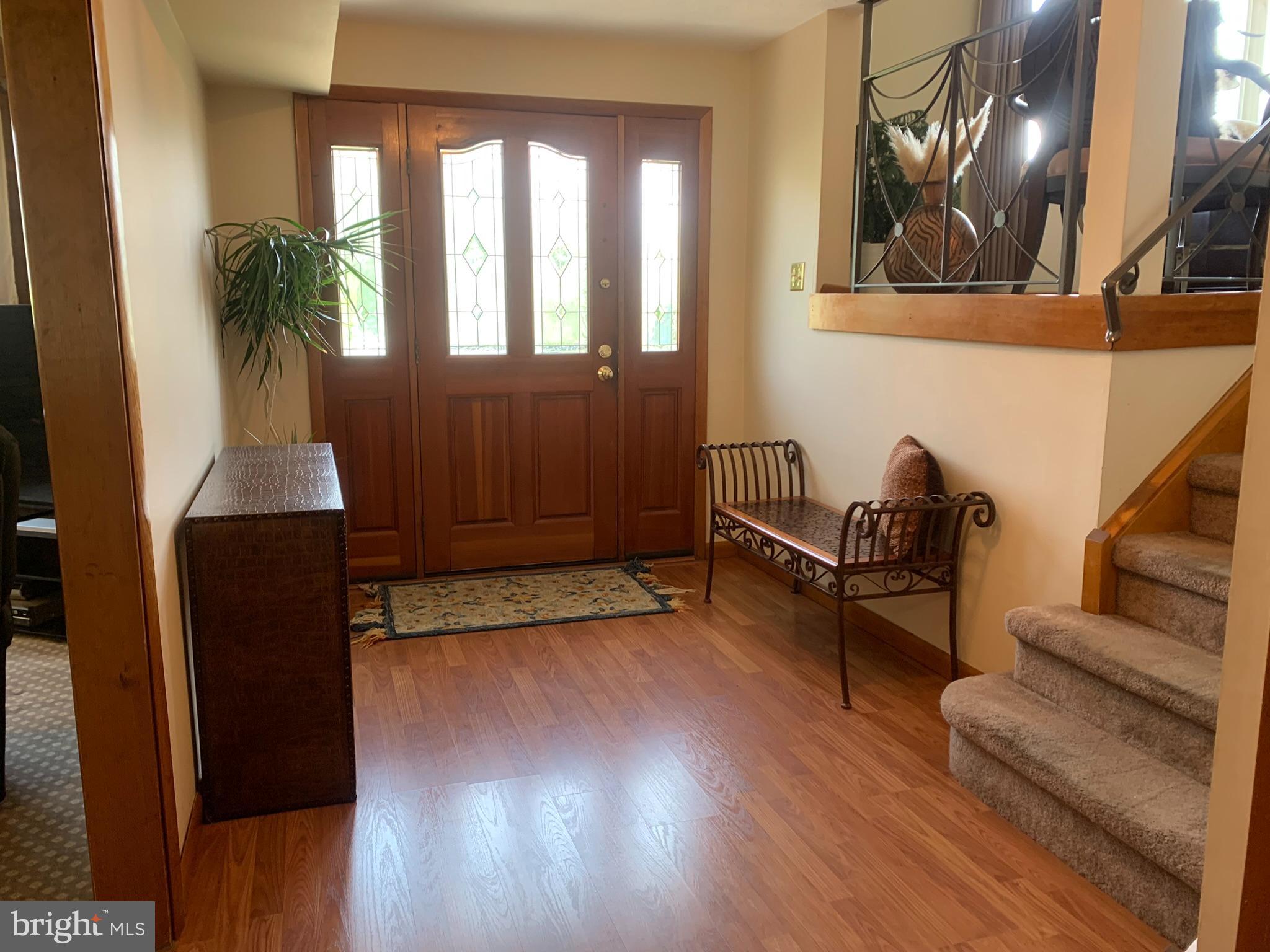 1100 Norwalk Road Philadelphia, PA 19115 - Photo 6 of 31 Welcoming Entry Way