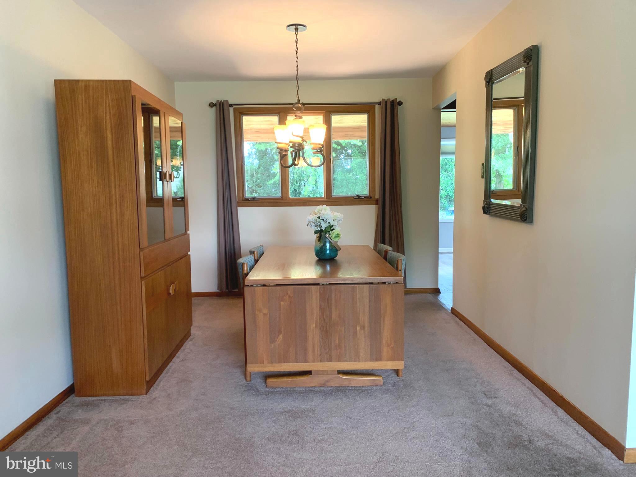 1100 Norwalk Road Philadelphia, PA 19115 - Photo 8 of 31 Spacious Dining Room