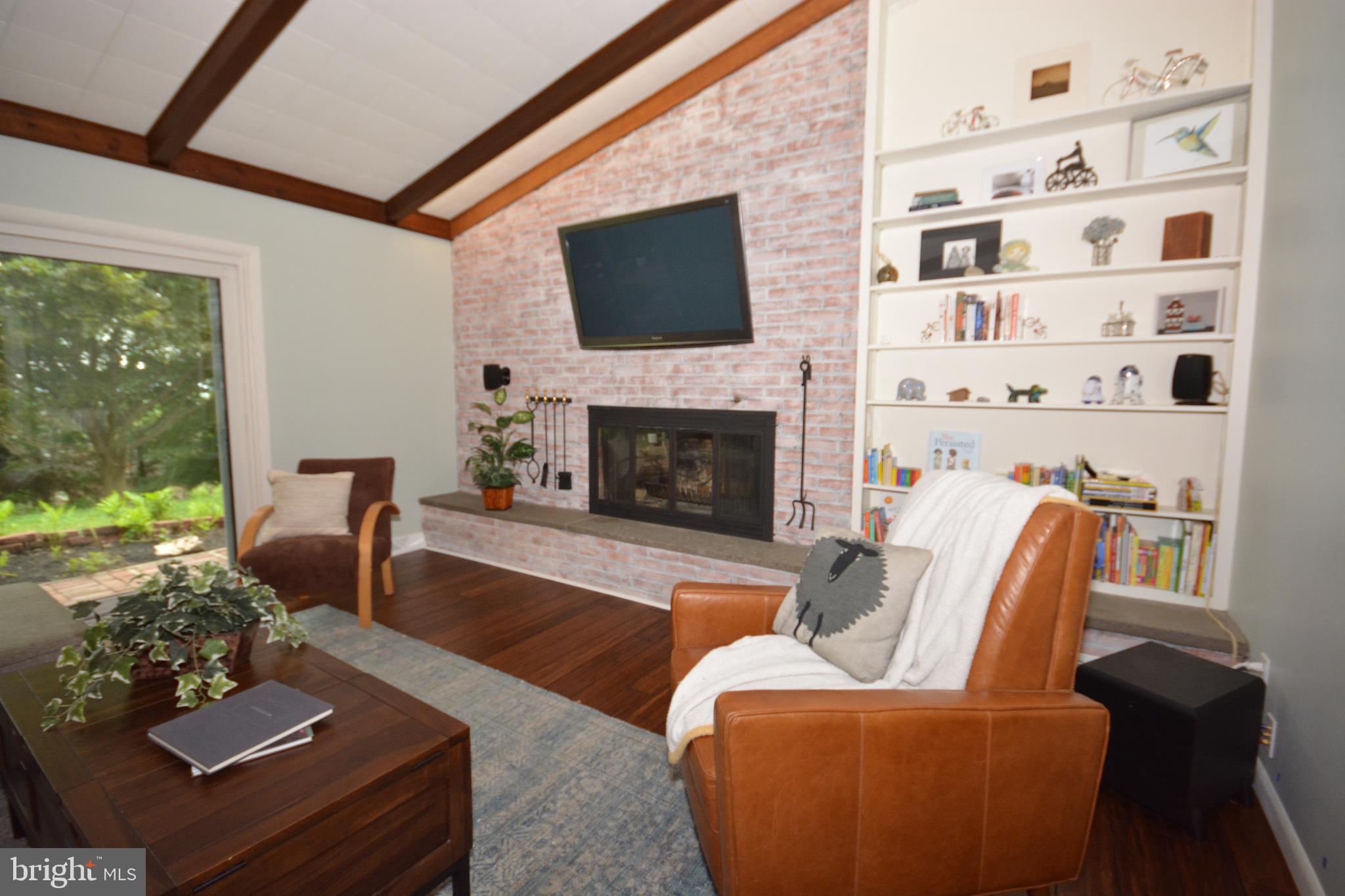 12 Ridge Road Lititz, PA 17543 - Photo 9 of 49 Living Room