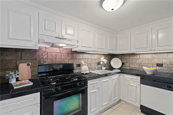 $285,000 | 1501 Clairmont Road, Decatur, GA 30033