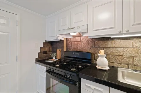 $289,900 | 1501 Clairmont Road, Decatur, GA 30033