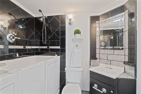 $289,900 | 1501 Clairmont Road, Decatur, GA 30033