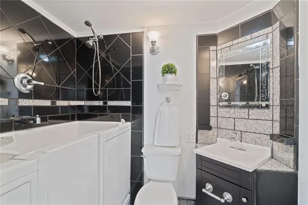 $285,000 | 1501 Clairmont Road, Decatur, GA 30033