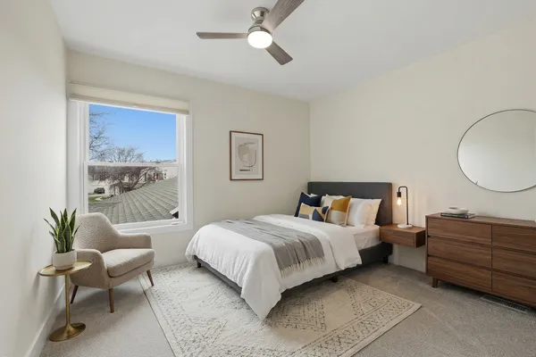 $2,400 | 763 Wellington Avenue, Unit 763, Elk Grove Village, IL 60007