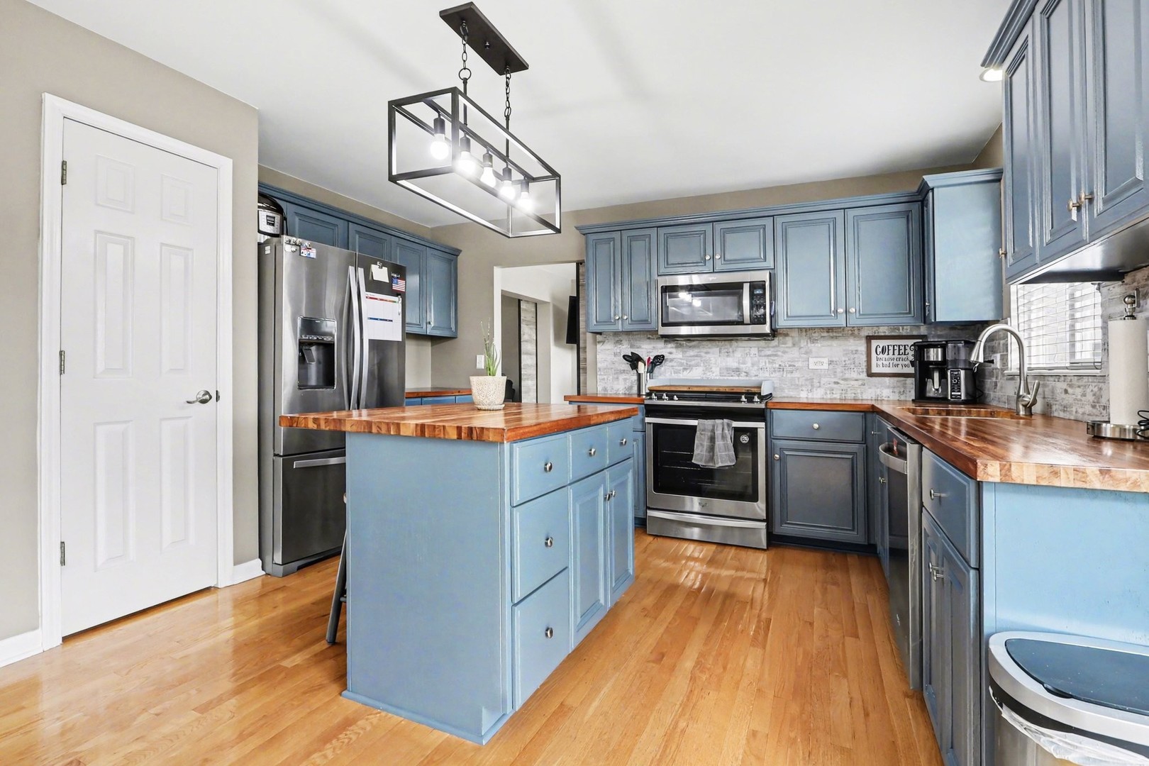 24841 Vermette Road Plainfield, IL 60585 - Photo 8 of 27 Gallery Image 8