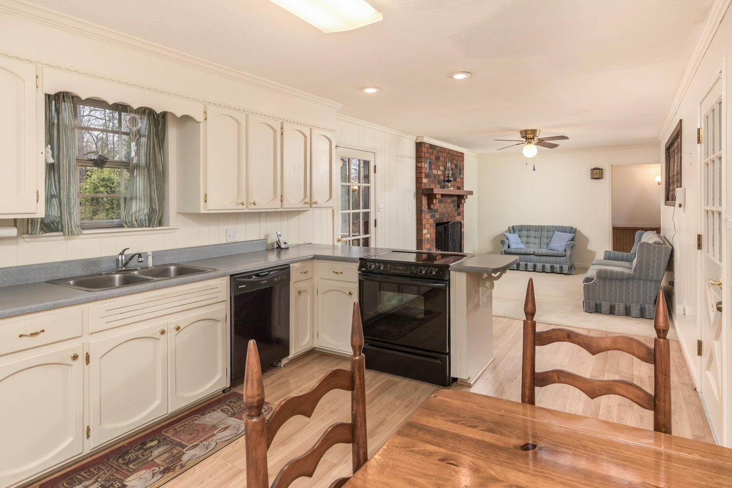 4888 Spring Place Road Southeast Cleveland, TN 37323 - Photo 8 of 21 4888_Spring_Place_Rd_20