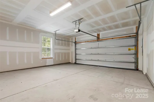 $2,425 | 10138 Hemingway Place, Mint Hill, NC 28227