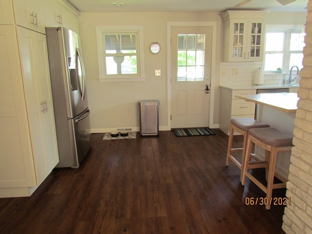 25 Carleton Road Hingham, MA 02043 - Photo 8 of 42 Gallery Image 8