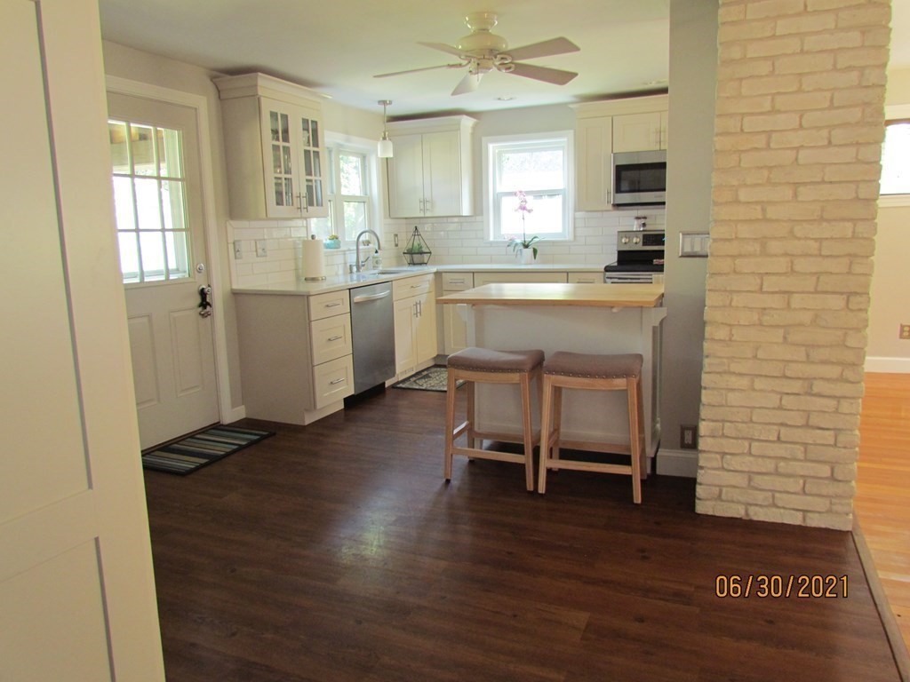 25 Carleton Road Hingham, MA 02043 - Photo 9 of 42 Gallery Image 9