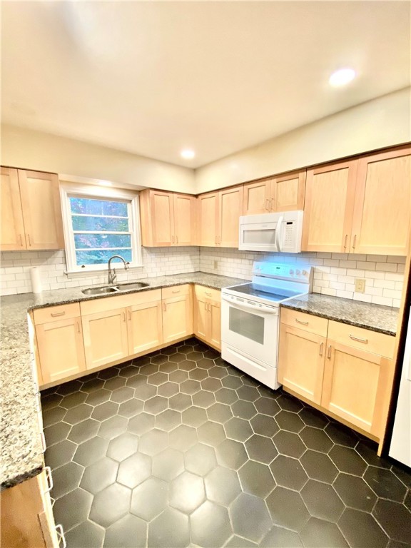 103 Grace Street Clemson, SC 29631 - Photo 3 of 33 Gallery Image 3