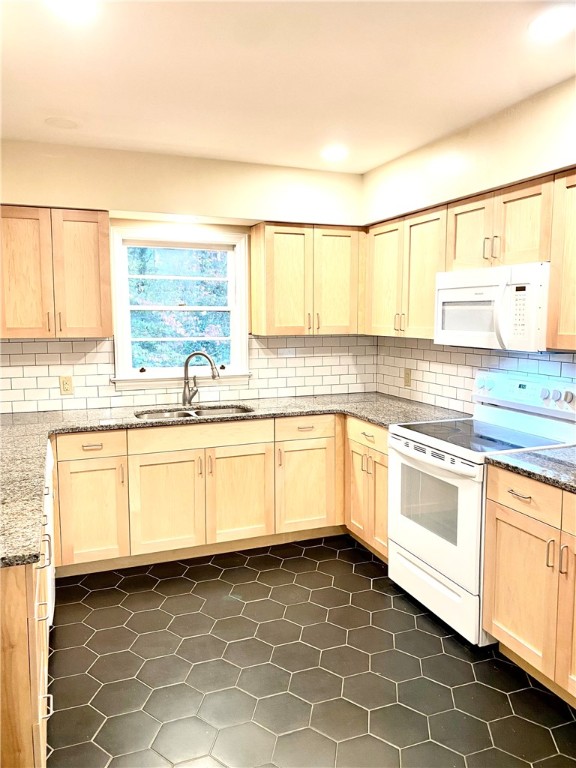 103 Grace Street Clemson, SC 29631 - Photo 6 of 33 Gallery Image 6