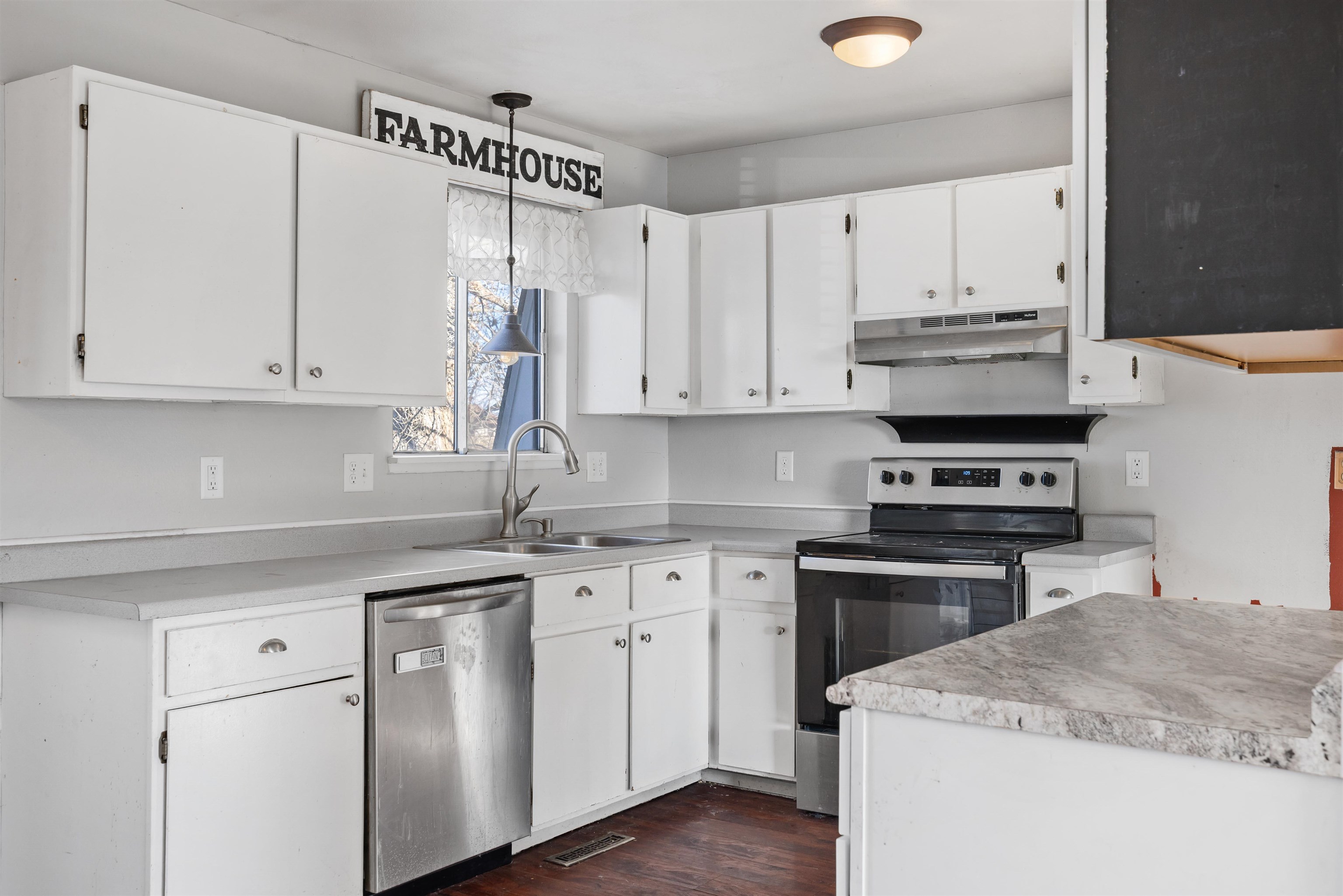 2230 East 16th Street Casper, WY 82609 - Photo 7 of 33