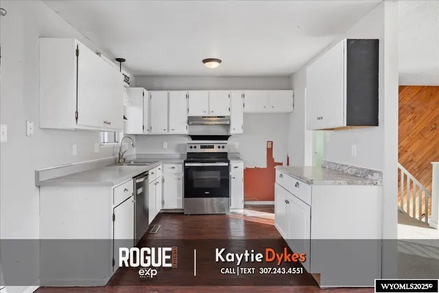 $275,000 | 2230 East 16th Street, Casper, WY 82609