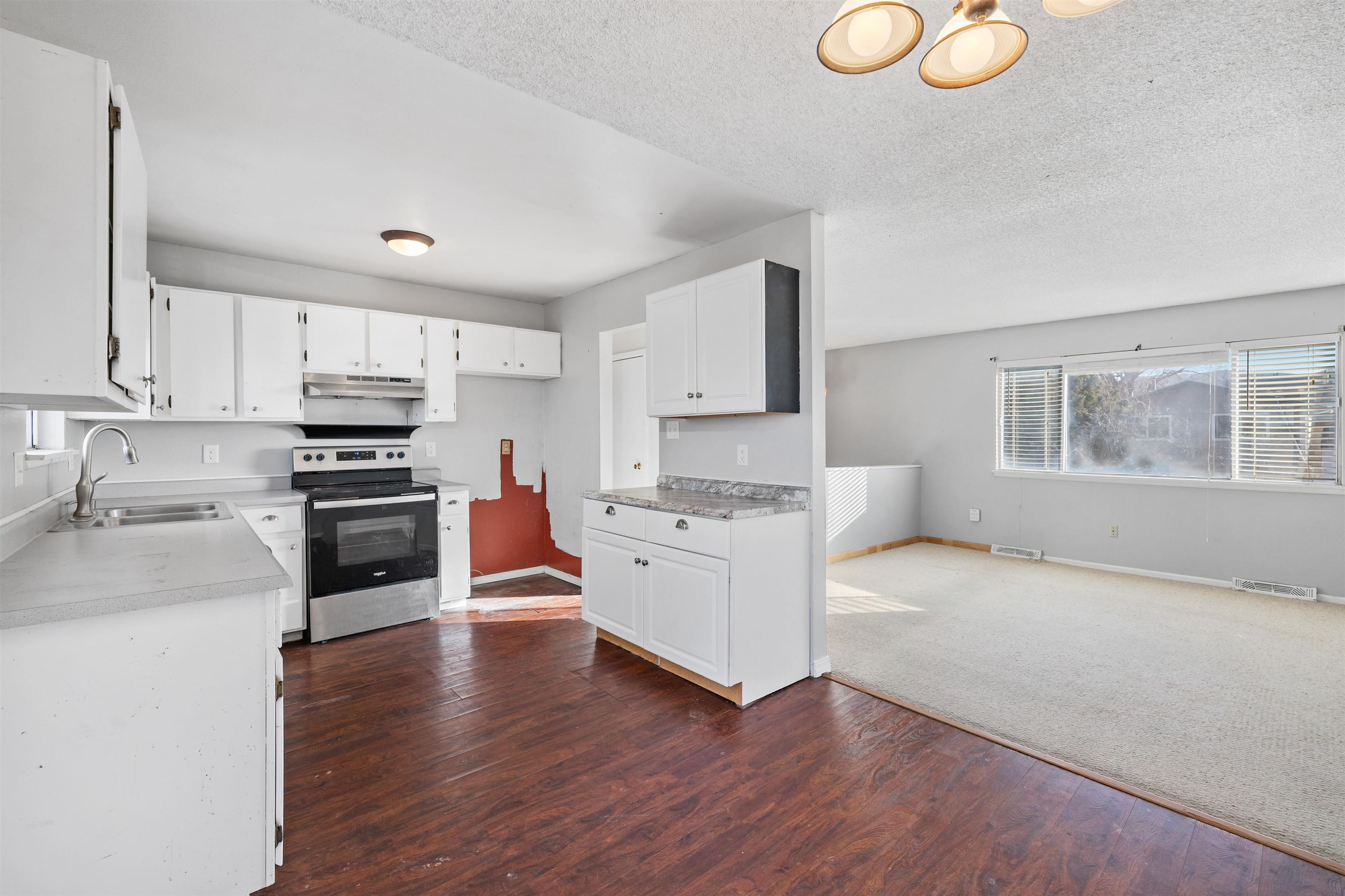 2230 East 16th Street Casper, WY 82609 - Photo 9 of 33