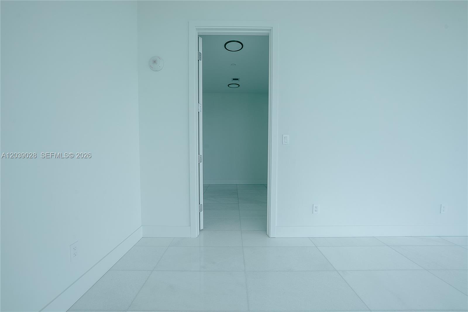 175 Southeast 25th Road, Unit 2704 Miami, FL 33129 - Photo 12 of 26