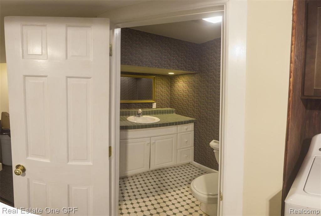 1210 Yorkshire Road Grosse Pointe Park, MI 48230 - Photo 28 of 37