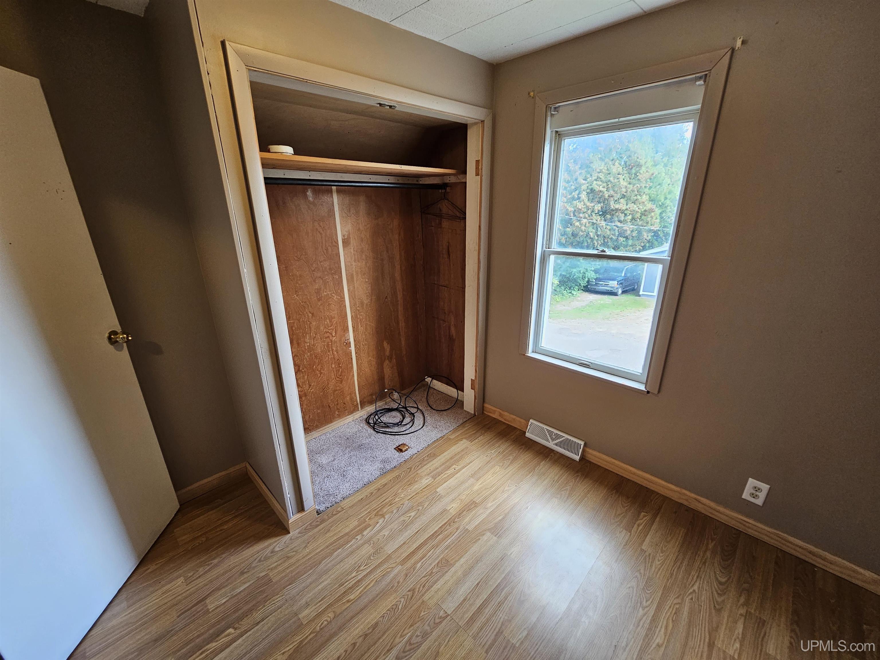 120 Silver Street Ishpeming, MI 49849 - Photo 21 of 35