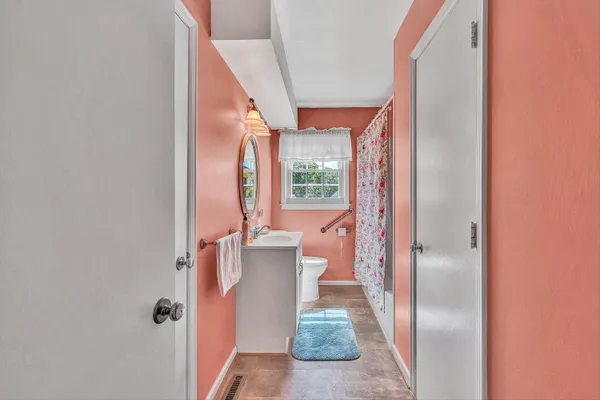 $320,000 | 3033 Parham Drive, Roanoke, VA 24014