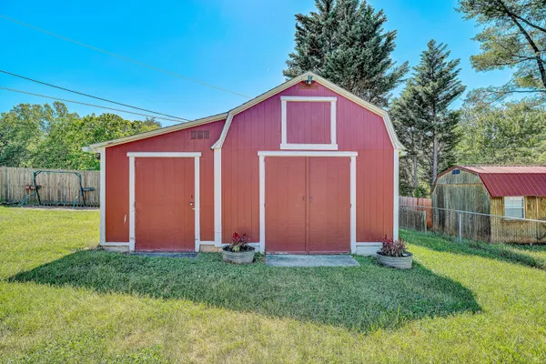 $320,000 | 3033 Parham Drive, Roanoke, VA 24014