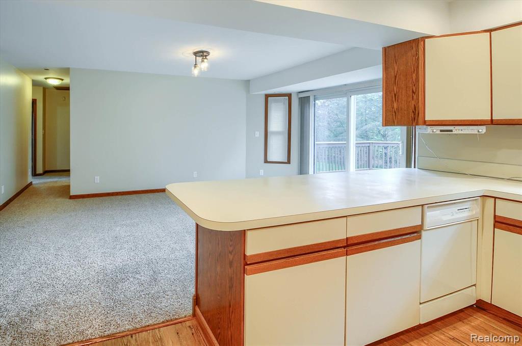 2988 Hadley Road Lapeer, MI 48446 - Photo 17 of 42