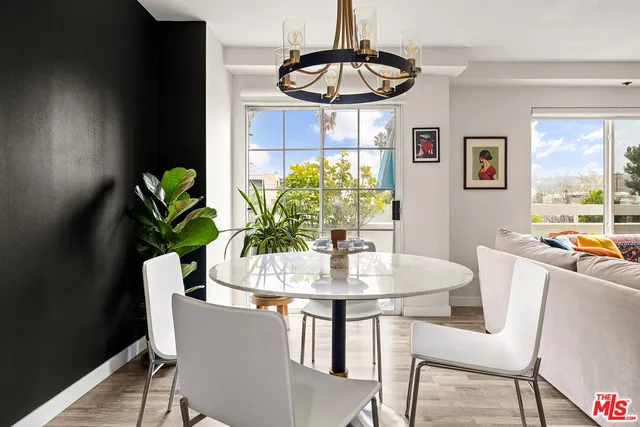 $3,300 | 252 West Spazier Avenue, Unit F, Burbank, CA 91502